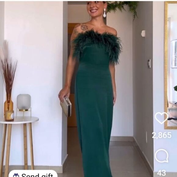 BLOGGER’S FAVE | NWT Zara - Green Feather Satin Effect Strapless Dress - Picture 13 of 16